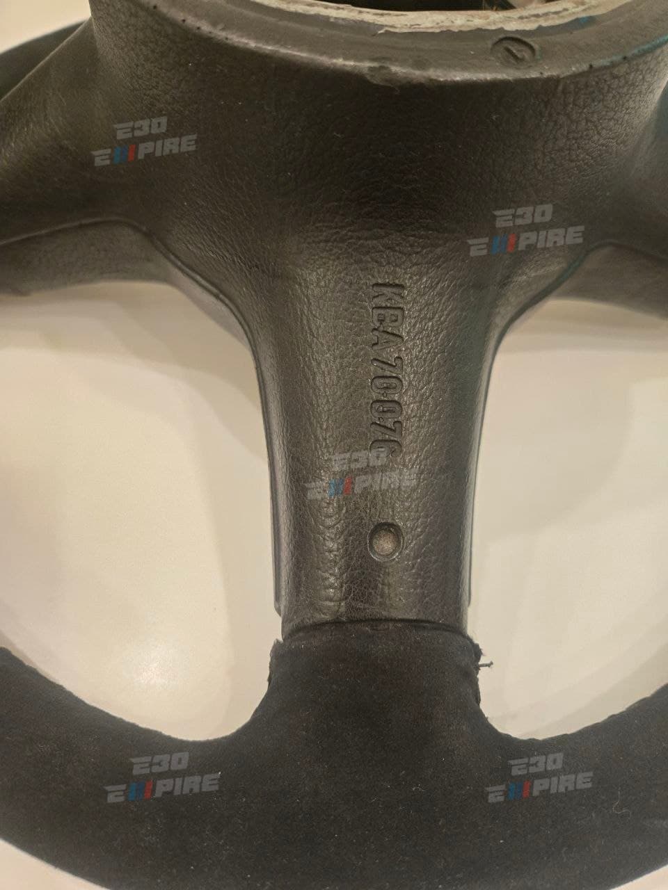 BMW E30 M tech1 370mm Small Size KBA70076 Alcantara — BMW E30 Steering Wheels — thumbnail 10