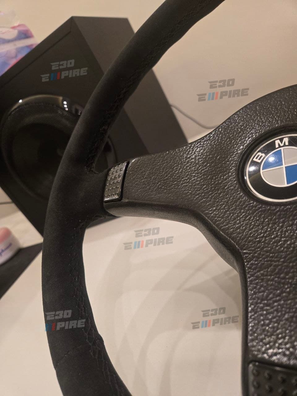 BMW E30 M tech1 370mm Small Size KBA70076 Alcantara — BMW E30 Steering Wheels — thumbnail 7