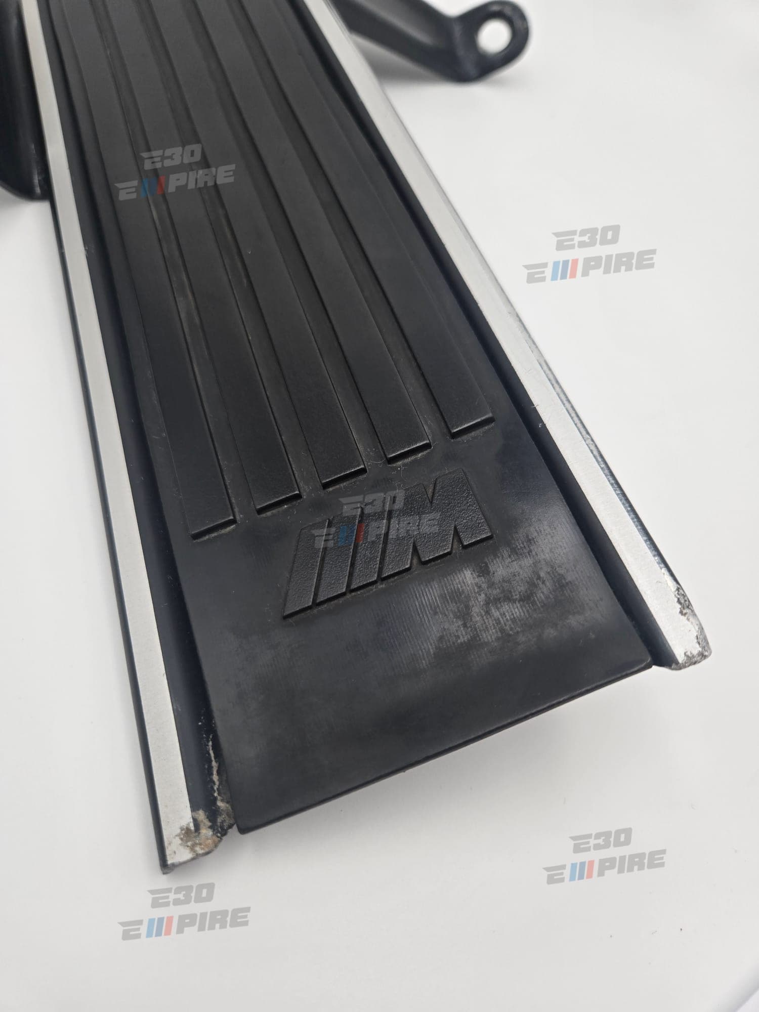 BMW E30 M3 Sport Evolution EVO, OEM Dead Pedal Foot Rest 51472223984 — BMW E30 Interior — thumbnail 3