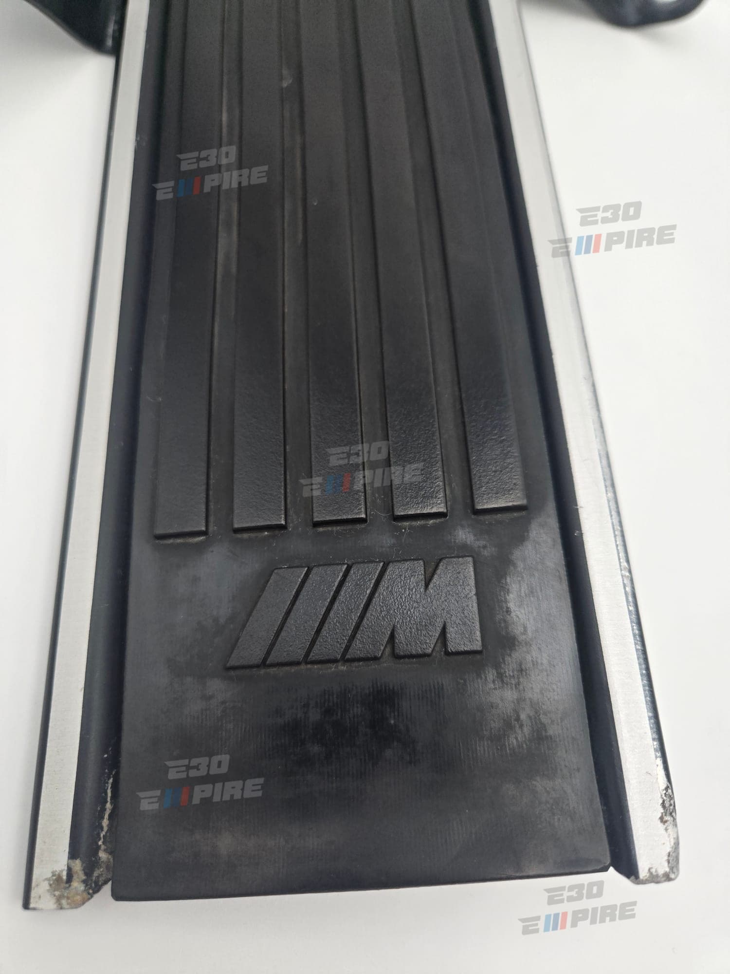 BMW E30 M3 Sport Evolution EVO, OEM Dead Pedal Foot Rest 51472223984 — BMW E30 Interior — thumbnail 7