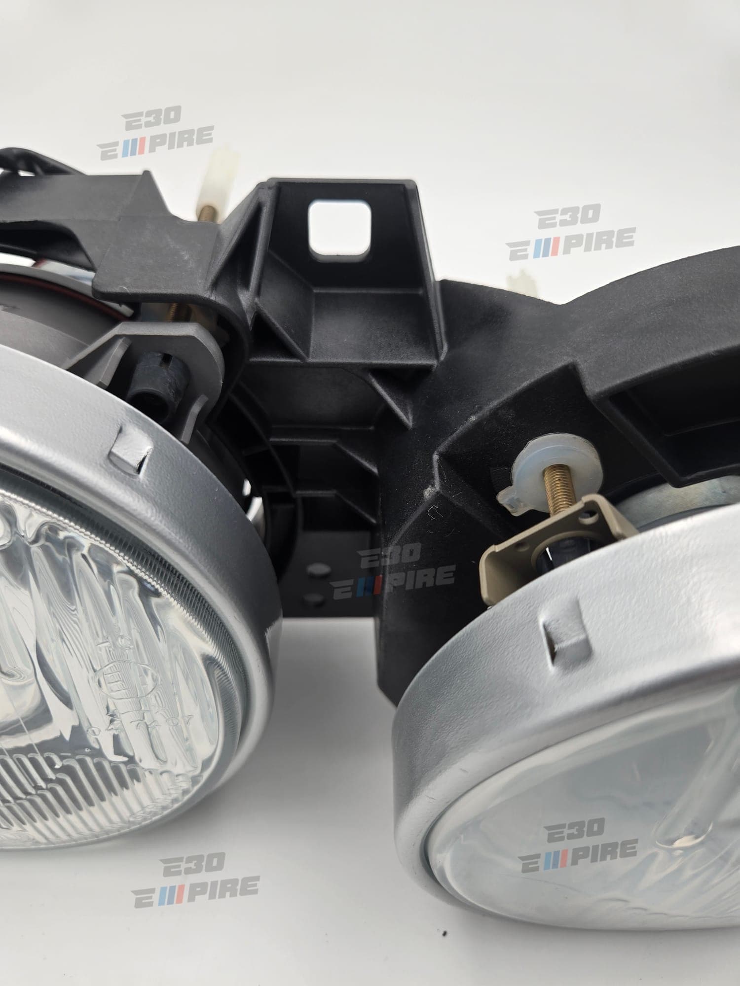 BMW E30 Hella Smiley Headlights Brand New NOS In Box Complete Set 1DL 005 930-371  1DL 005 930-381 ~ Rare  — BMW E30 Exterior Parts — thumbnail 9