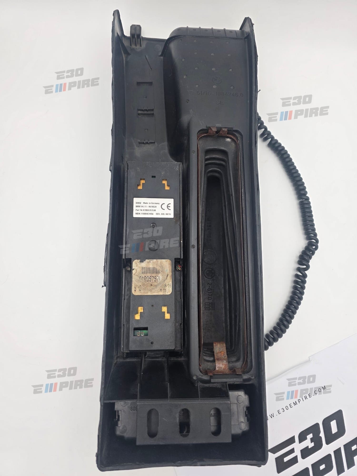 BMW E30 Center Console With Telephone Complete Very Rare Piece 51 16 1 884 246 — BMW E30 Interior — thumbnail 3