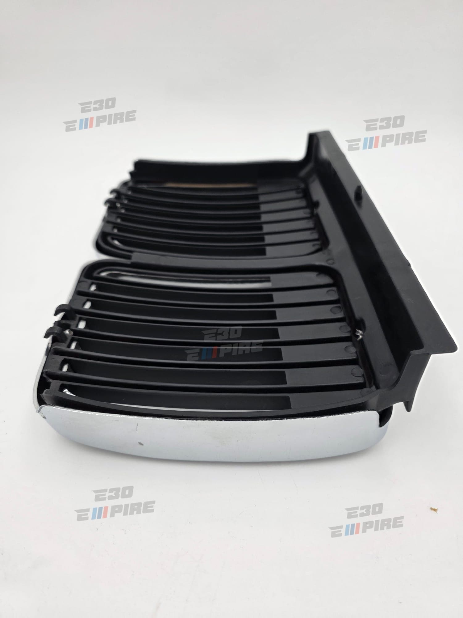 BMW E30 Center Chrome Kidney Grill Brand New NoS — BMW E30 Exterior Parts — thumbnail 3
